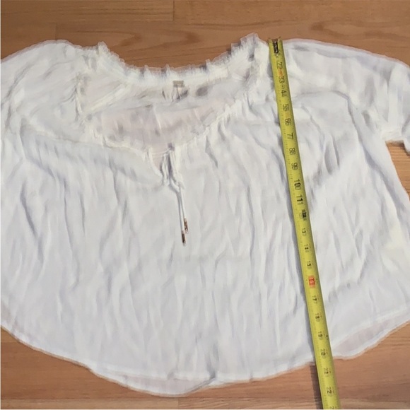 Free People Ivory Boho Peasant Blouse Tie Front Flowy Top Small - Picture 8 of 8